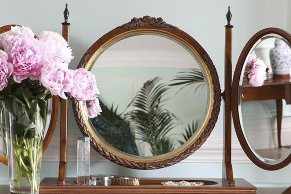 Louis XV Dressing Table Mirror Regencycore Bridgerton